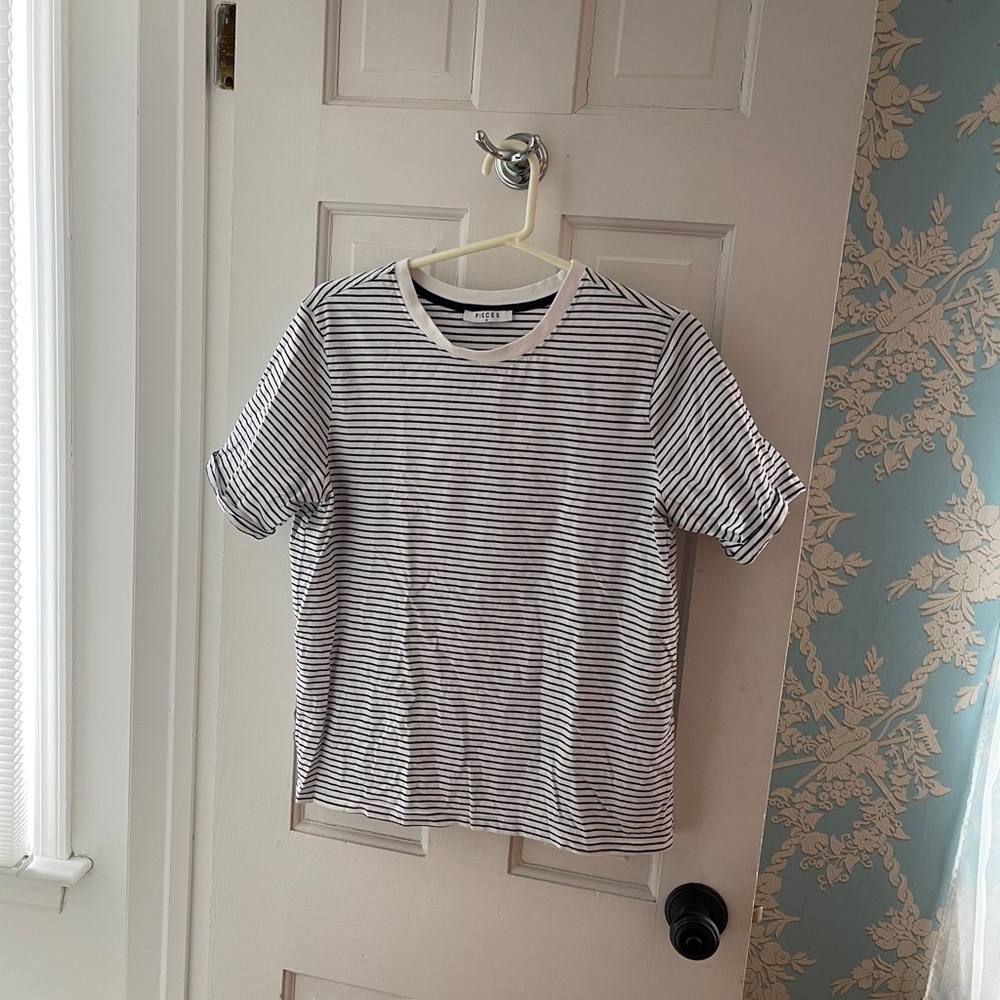 Striped tee - Picture 2 of 4